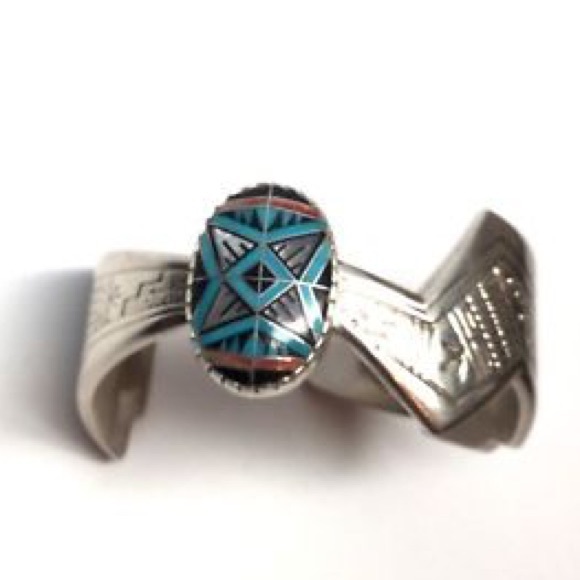 VTG Roderick Tenorio Turquoise Cuff - Picture 2 of 2